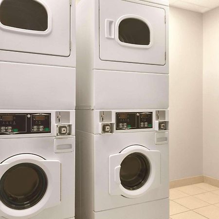 Country Inn & Suites By Radisson, Washington, Dc East - Capitol Heights, Md Eksteriør bilde