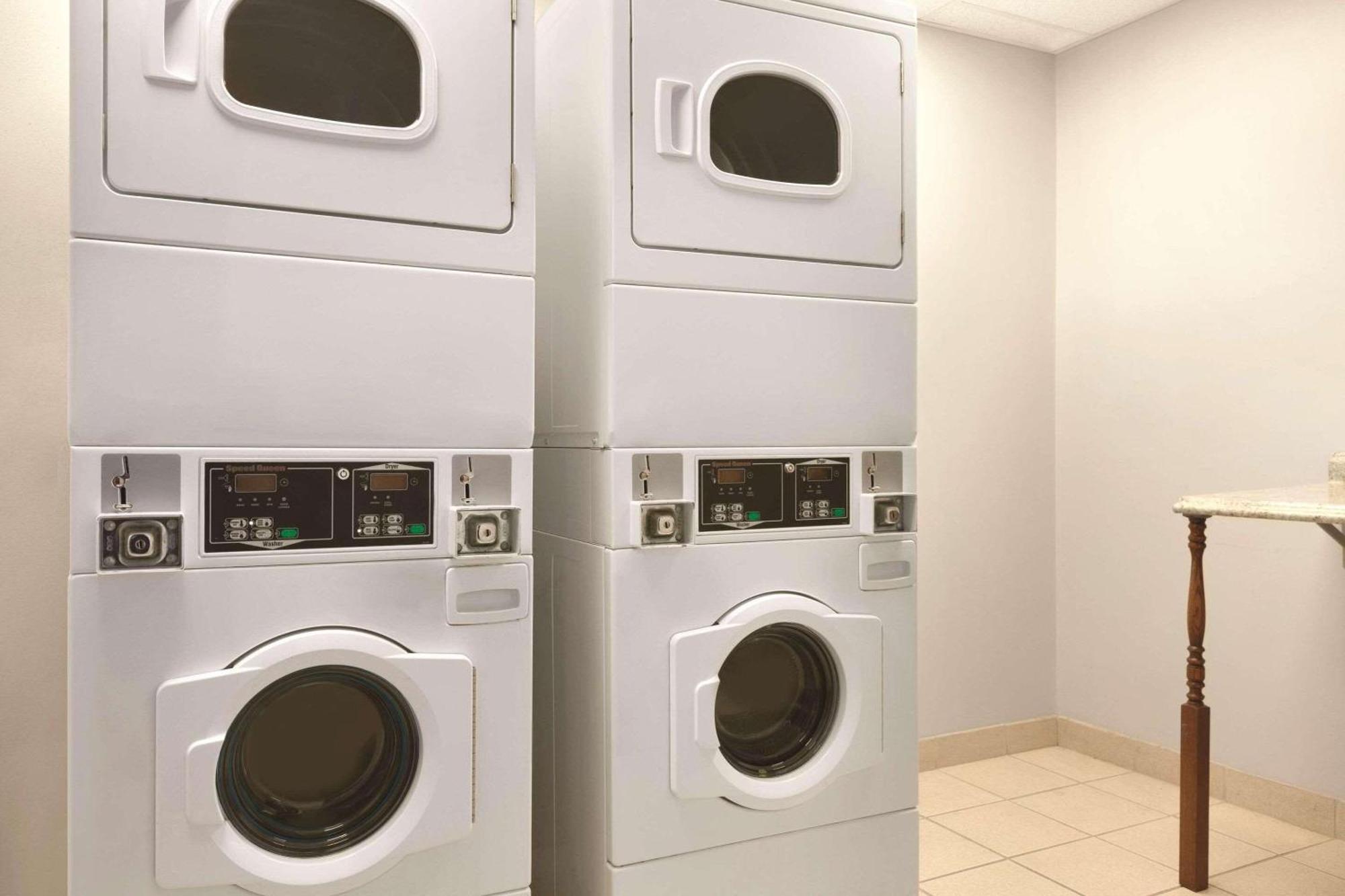 Country Inn & Suites By Radisson, Washington, Dc East - Capitol Heights, Md Eksteriør bilde