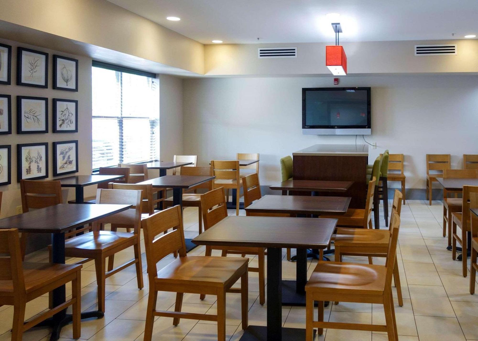 Country Inn & Suites By Radisson, Washington, Dc East - Capitol Heights, Md Eksteriør bilde